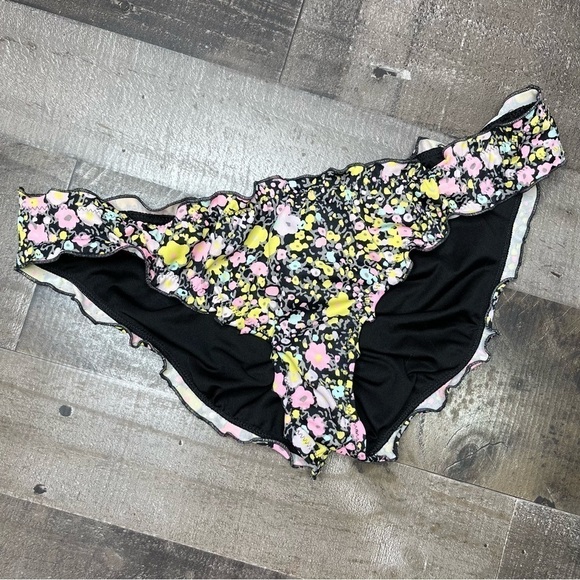 Victoria’s Secret Black Floral Cheeky Bikini size Medium - Picture 1 of 5